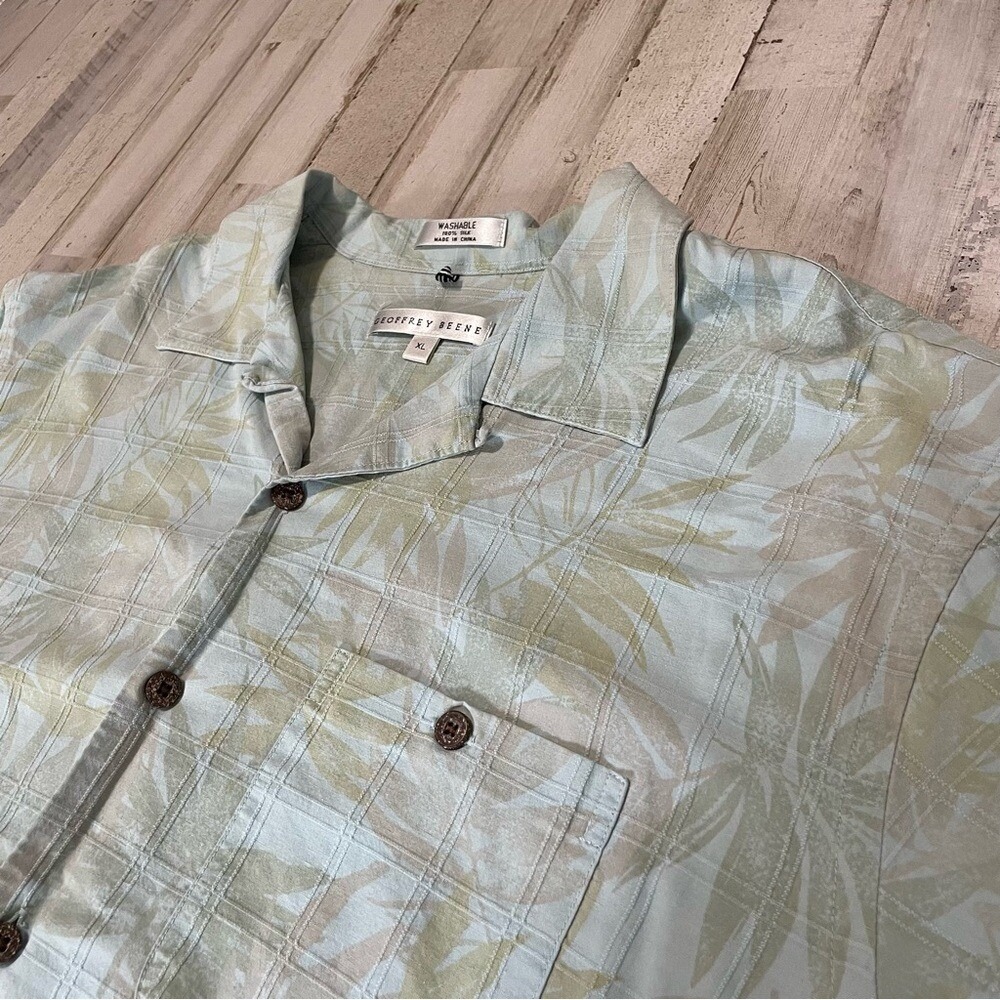 GEOFFREY‎ BEENE Mens XL Tropical Leaf Print Short Sleeve Silk Button Up Shirt - Picture 3 of 9
